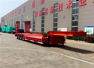 Semiremolc de llit baix de 60 tones