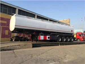 Remolc de camió cisterna de combustible de 4 eixos personalitzat
