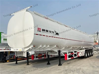 Semiremolc cisterna de combustible de 4 eixos 80000L