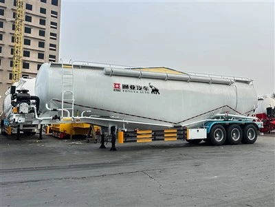 Semiremolc cisterna Powde 60T amb eix BPW